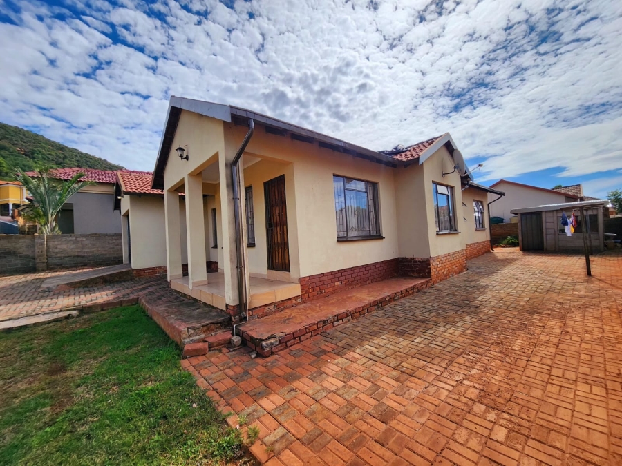 3 Bedroom Property for Sale in Tlhabane North West